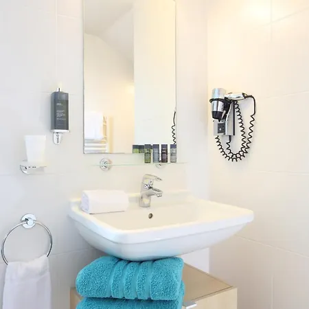 Hotel Trinite 3*
