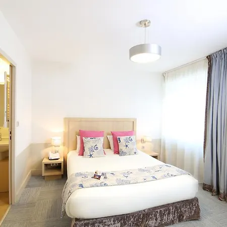 Hotel Trinite 3*